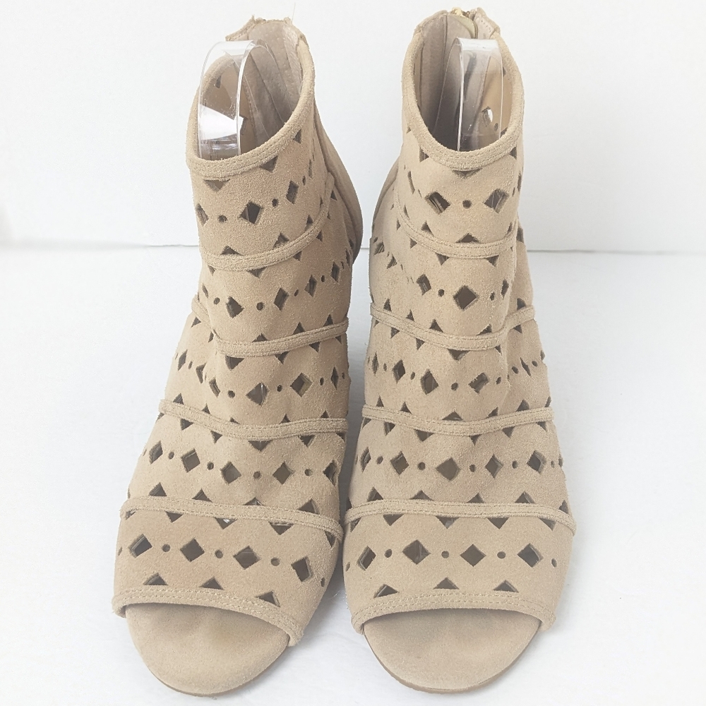 Michael Kors Uma Wedge - Picture 6 of 16